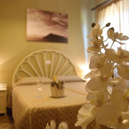 Pietra Pomice Hotel Липари Экстерьер фото